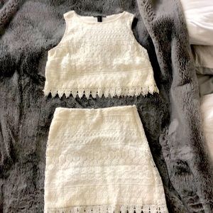 White lace two piece set